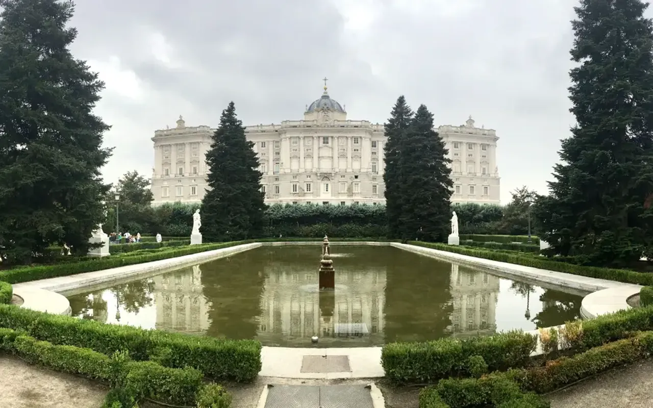 main photo
